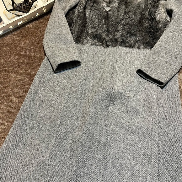 MICHAEL Michael Kors Mixed Media Gray Fur Coat - Size 6 - Picture 11 of 12